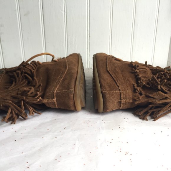 Minnetonka Two Layer Fringe Ankle Boot Tan Lace 6M - Picture 3 of 14